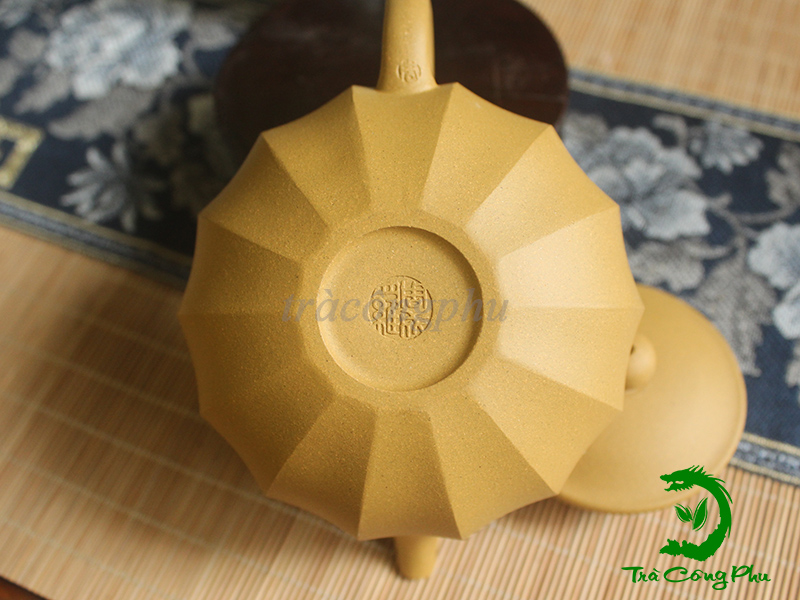 Ấm Tử Sa Lăng Hoa Đoạn Nê - ATS1196